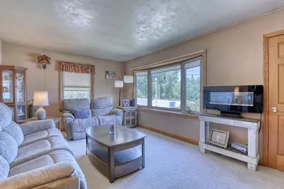 621 W Main St, Newburg, WI 53090 - Photo 3