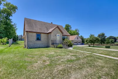 621 W Main St, Newburg, WI 53090 - Photo 29