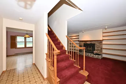 108  High Forest Dr, Grafton, WI 53012 - Photo 7
