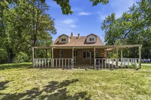W207S8286 Hillendale Dr, Muskego, WI 53150 - Photo 1
