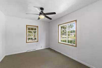 W207S8286  Hillendale Dr, Muskego, WI 53150 - Photo 11