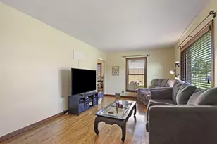 830 Lombard Ave, Racine, WI 53402 - Photo 5