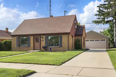 830  Lombard Ave, Racine, WI 53402 - Photo 1