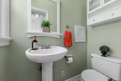 2534 N 67th St, Wauwatosa, WI 53213 - Photo 17
