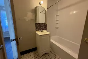 1427 N 24th Pl, Milwaukee, WI 53205 - Photo 11