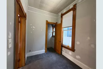 1427 N 24th Pl, Milwaukee, WI 53205 - Photo 7
