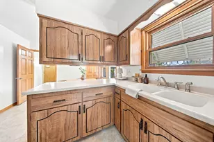 2814 S Cleveland Park Dr, West Allis, WI 53219 - Photo 11