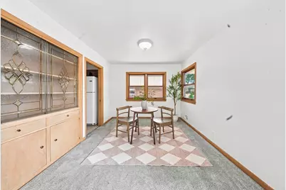 2814 S Cleveland Park Dr, West Allis, WI 53219 - Photo 9