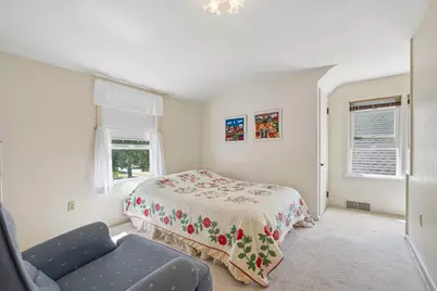 4907 N Idlewild Ave, Whitefish Bay, WI 53217 - Photo 13