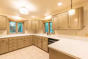 321 Kettle Ct, Slinger, WI 53086 - Photo 5