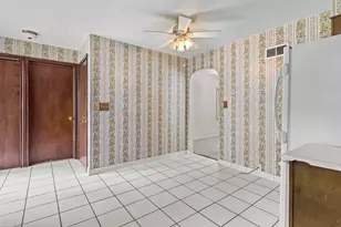 434 E Ogden St, Jefferson, WI 53549 - Photo 7