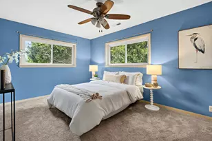 8551 N Manor Ln, Fox Point, WI 53217 - Photo 23