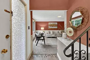 8551 N Manor Ln, Fox Point, WI 53217 - Photo 3