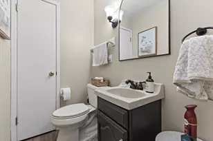 1721 Wiese Ln, Racine, WI 53406 - Photo 9