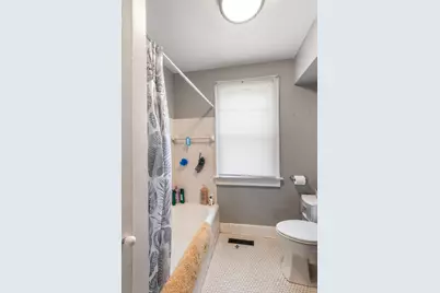 2184 N 69th St, Wauwatosa, WI 53213 - Photo 9