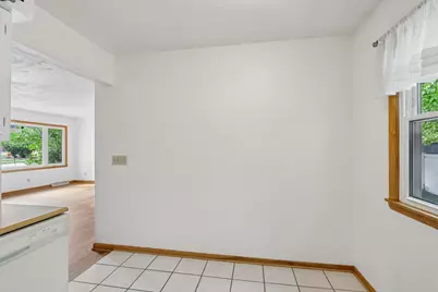 324  Roosevelt St, Fort Atkinson, WI 53538 - Photo 15
