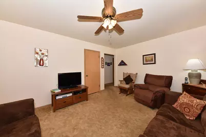 5659 N 69th St, Milwaukee, WI 53218 - Photo 9