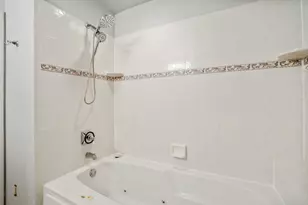 28641 N Lake Dr, Racine, WI 53185 - Photo 29