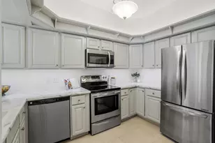 28641 N Lake Dr, Racine, WI 53185 - Photo 9