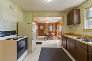 3404 Fischer Dr, Burlington, WI 53105 - Photo 9