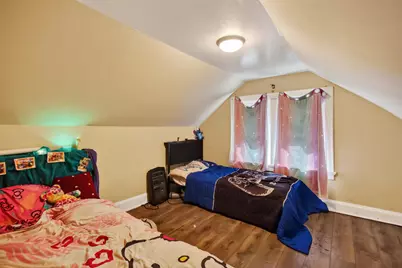 3827 N Dr William Finlayson St, Milwaukee, WI 53212 - Photo 21