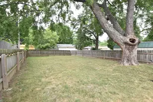 4655 N 69th St, Milwaukee, WI 53218 - Photo 27