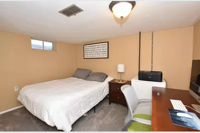 4655 N 69th St, Milwaukee, WI 53218 - Photo 7