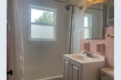 4626 N Ironwood Ln, Glendale, WI 53209 - Photo 9