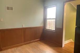 4626 N Ironwood Ln, Glendale, WI 53209 - Photo 7