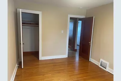 4626 N Ironwood Ln, Glendale, WI 53209 - Photo 11