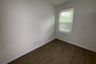 9031 N 95th St, Milwaukee, WI 53224 - Photo 17