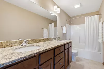 8224 S Shadwell Cir, Franklin, WI 53132 - Photo 17