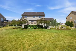 8224 S Shadwell Cir, Franklin, WI 53132 - Photo 29