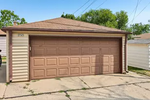 2745 E Bolivar Ave, Saint Francis, WI 53235 - Photo 33
