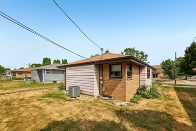 2745 E Bolivar Ave, Saint Francis, WI 53235 - Photo 31