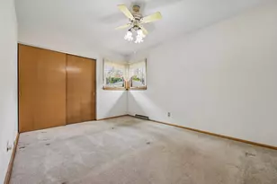 2745 E Bolivar Ave, Saint Francis, WI 53235 - Photo 15
