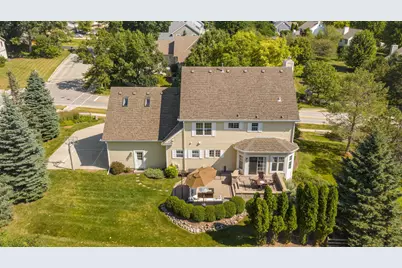 943 E Imperial Dr, Hartland, WI 53029 - Photo 49