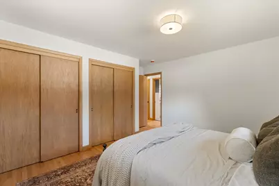 2962 S 80th St, West Allis, WI 53219 - Photo 17