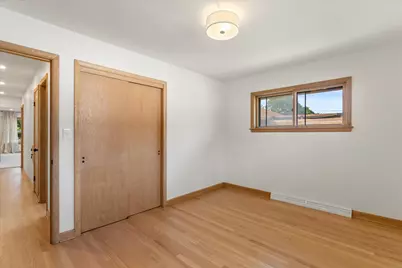 2962 S 80th St, West Allis, WI 53219 - Photo 19