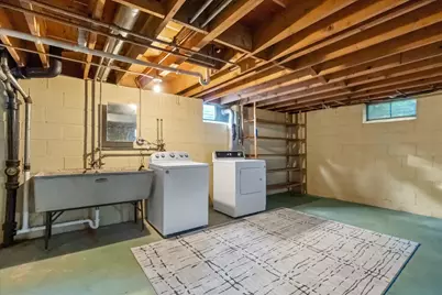 2962 S 80th St, West Allis, WI 53219 - Photo 21