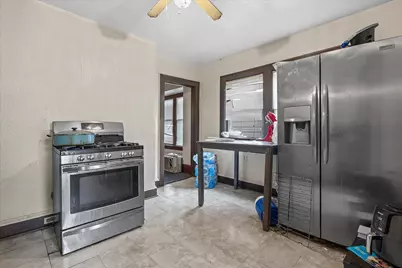 3613 N 21st St, Milwaukee, WI 53206 - Photo 9