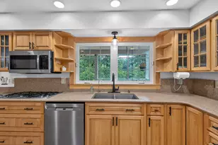 8406 Whitewood Dr, Farmington, WI 53040 - Photo 7