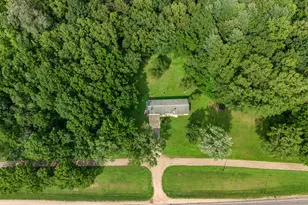 809 Holmen Dr, Holmen, WI 54636 - Photo 1