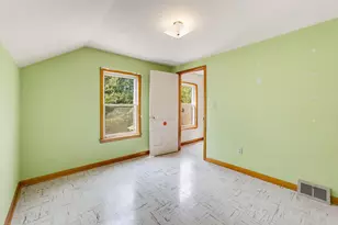 W340N8177 Townline Rd, Lac La Belle, WI 53066 - Photo 13