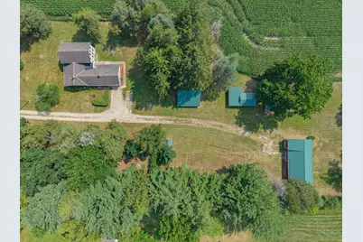 W340N8177  Townline Rd, Lac La Belle, WI 53066 - Photo 27