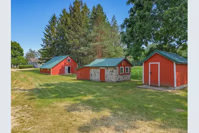 W340N8177  Townline Rd, Lac La Belle, WI 53066 - Photo 23