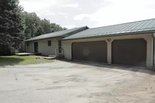 6856 Hamlet Ave, Sparta, WI 54656 - Photo 1