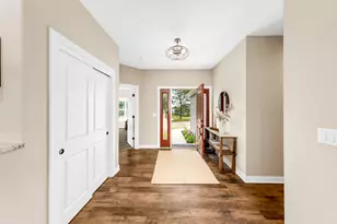 W218N9691 Happy Hollow Ln, Germantown, WI 53022 - Photo 9