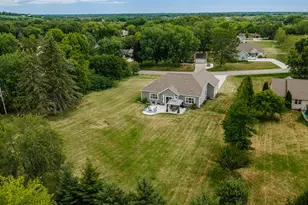 W218N9691 Happy Hollow Ln, Germantown, WI 53022 - Photo 47