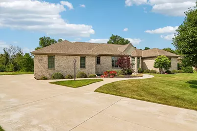 6735  Blue River Way, Racine, WI 53402 - Photo 5